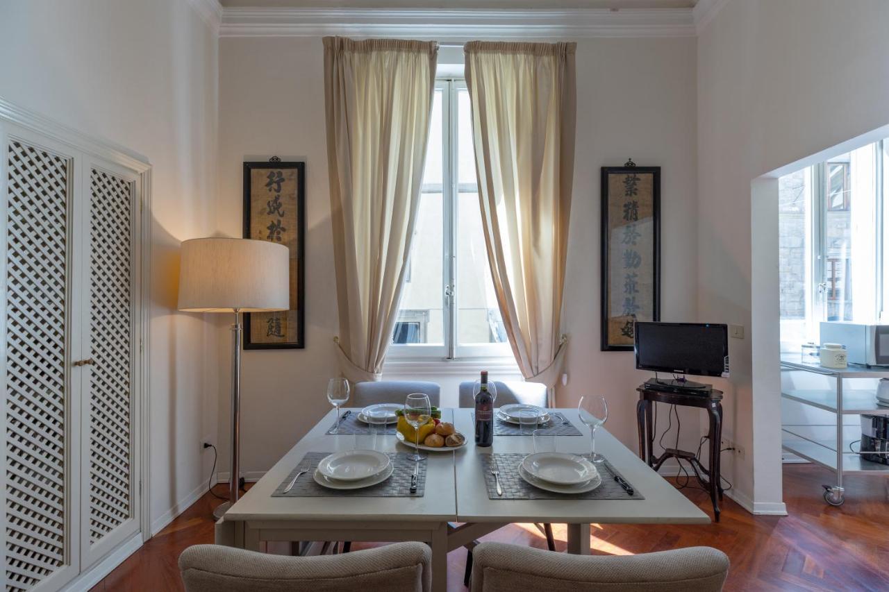 Big A Stone's Throw From The Duomo Apartment Florenz